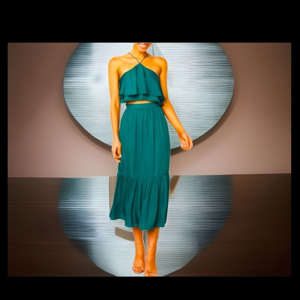 Vintage Style Skirt Set Green Frill Halter Neck Ruffle Design & Midi Maxi Skirt